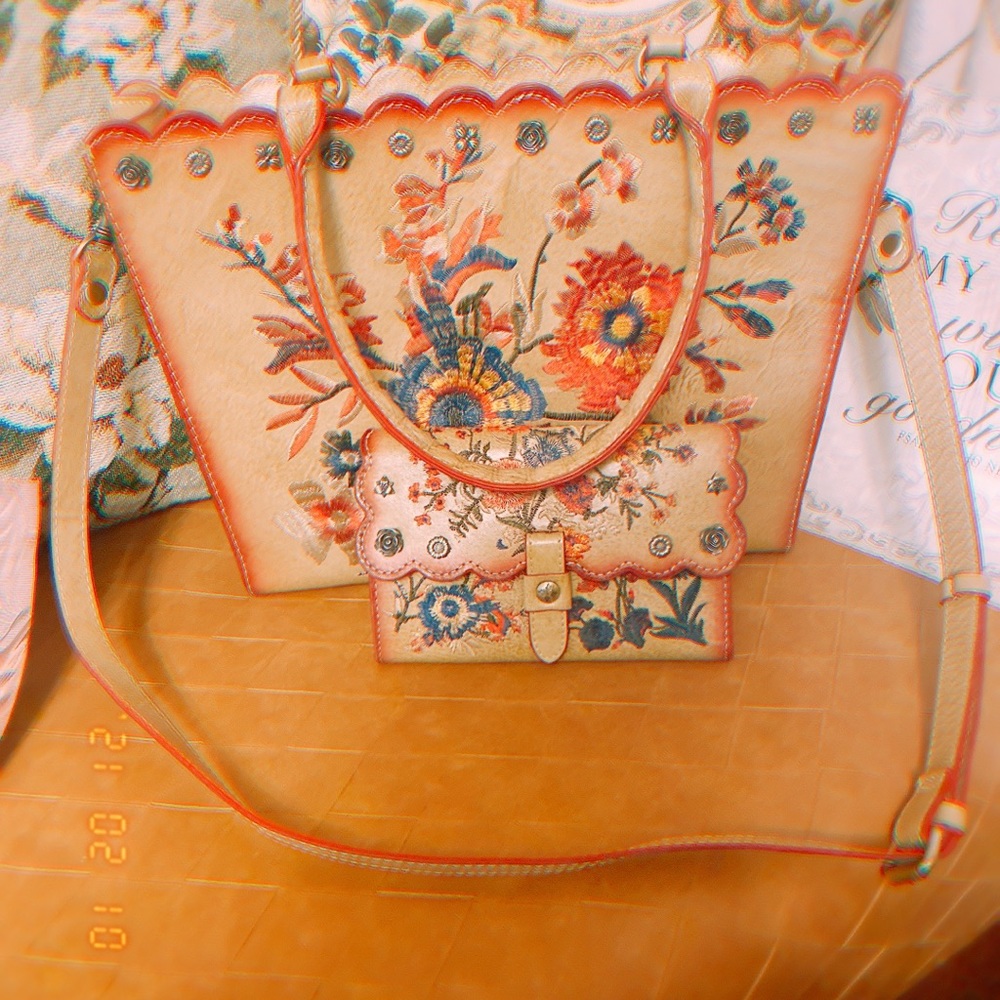 Beautiful Patricia Nash purse and wallet - Picture 11 of 16
